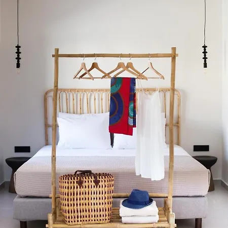Terra Nera Suites Perivolos  Exterior photo